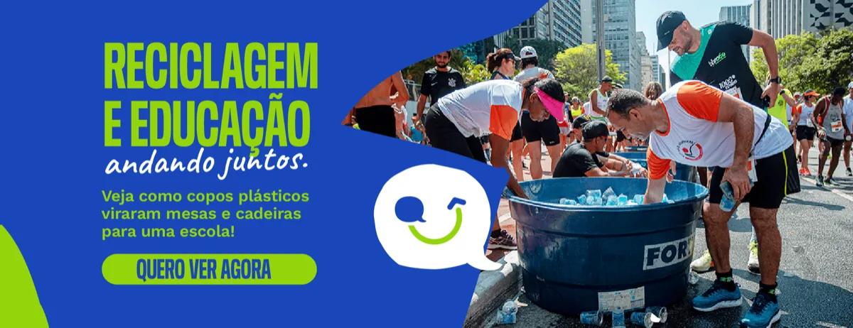 Blog: Copos plásticos viram mesas e cadeiras após reciclagem!